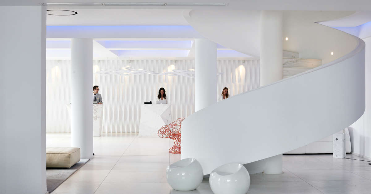 Een foto van het interieur van Myconian Ambassador - Relais & Chateaux