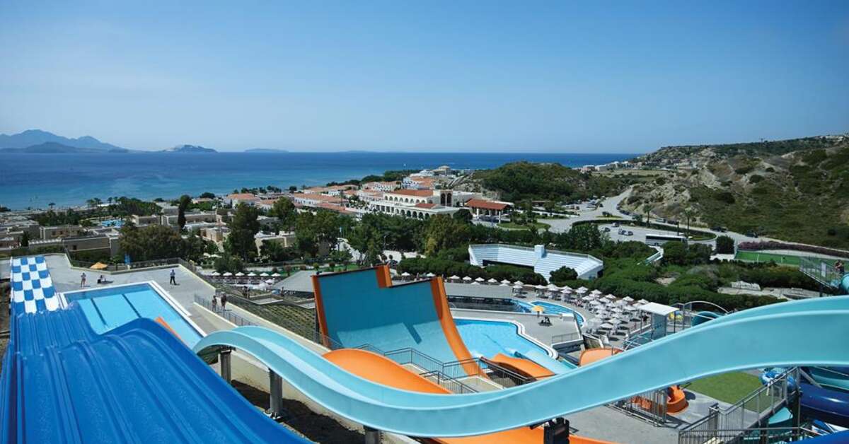 Een foto van het zwembad bij Porto Bello Beach