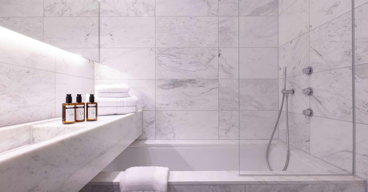 Een foto van La Suite West Hotel