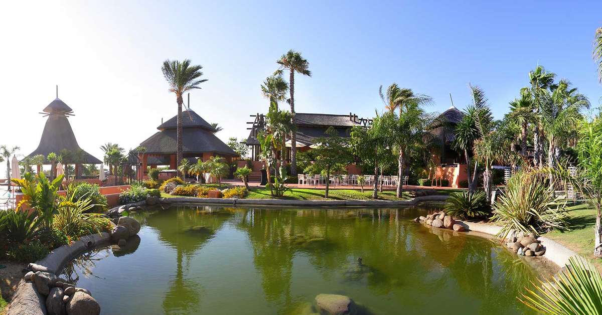 Een foto van de buitenkant van Novo Resort