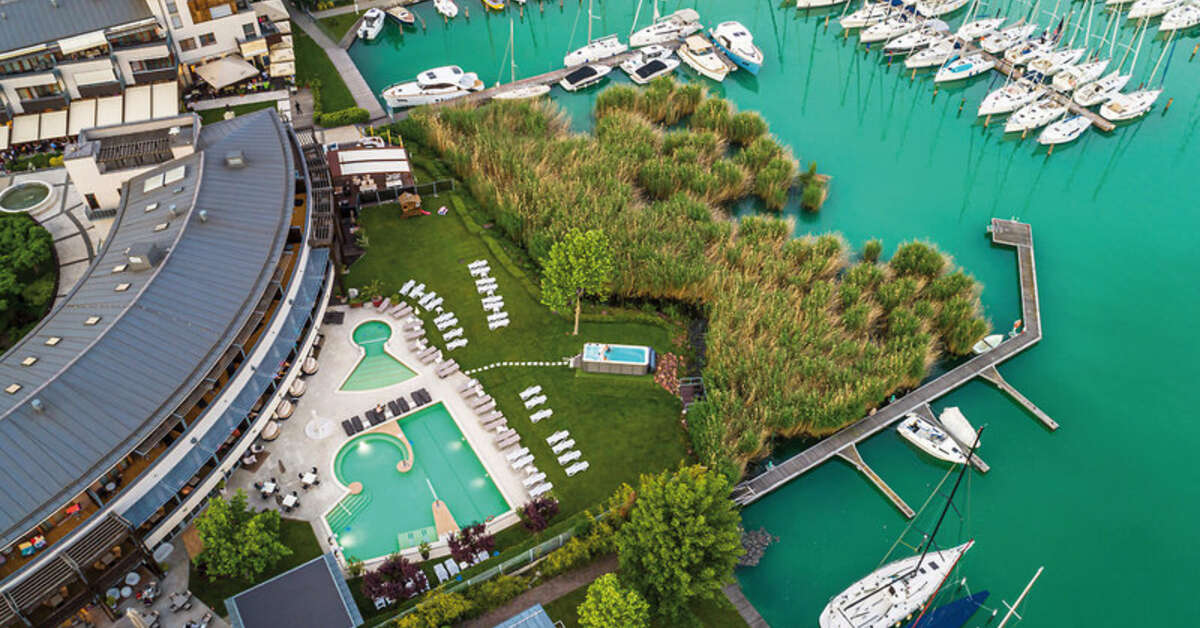 Een foto van Hotel Golden Lake Resort