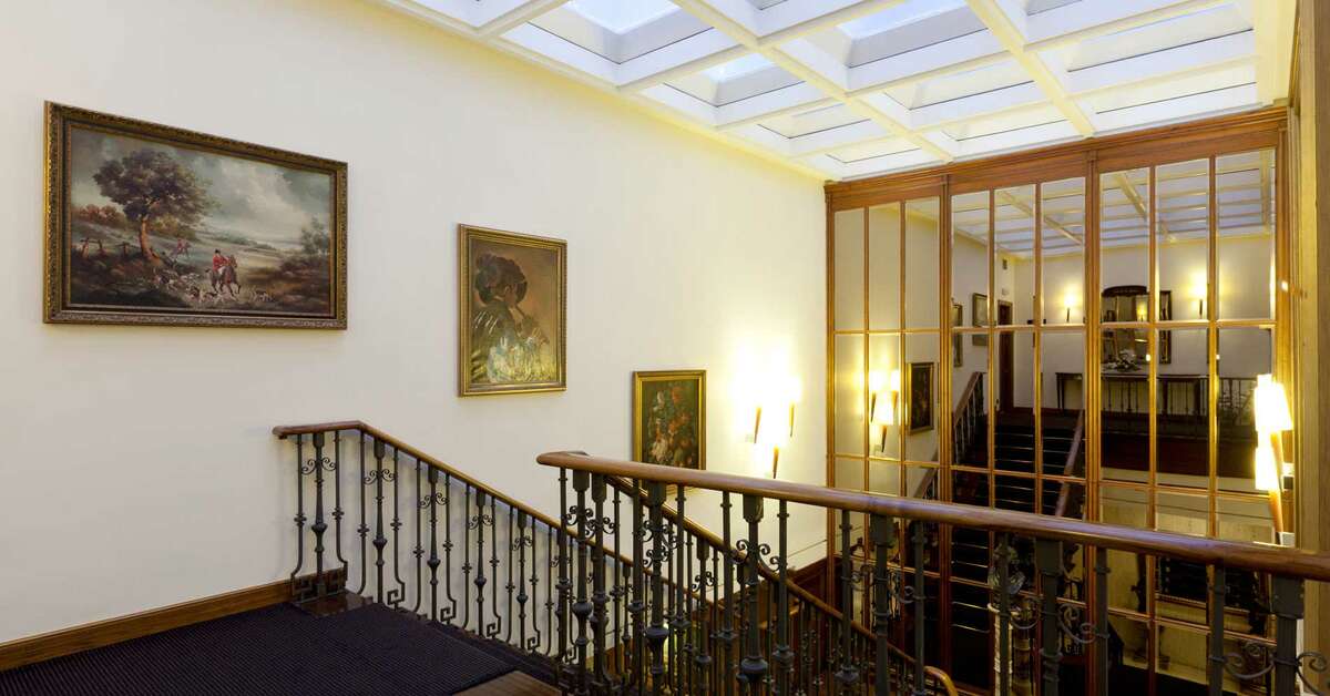 Een foto van het interieur van Liabeny Hotel