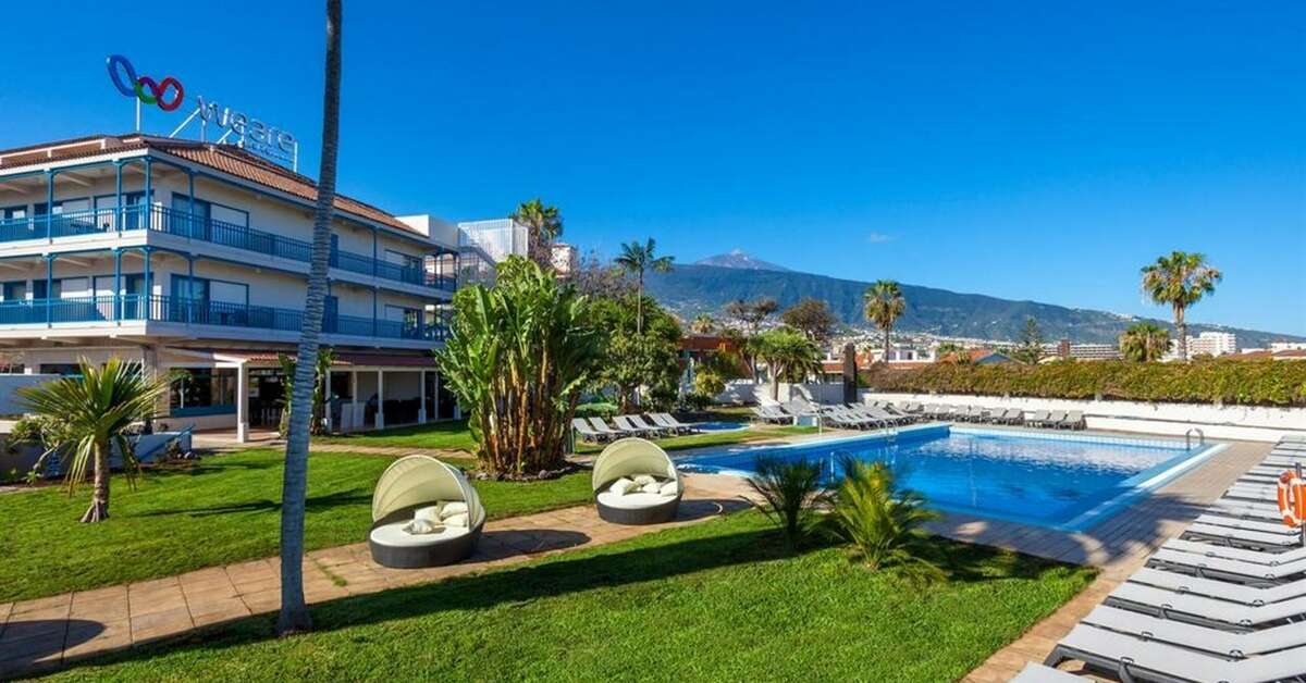 Een foto van het zwembad bij Hotel O7 Tenerife