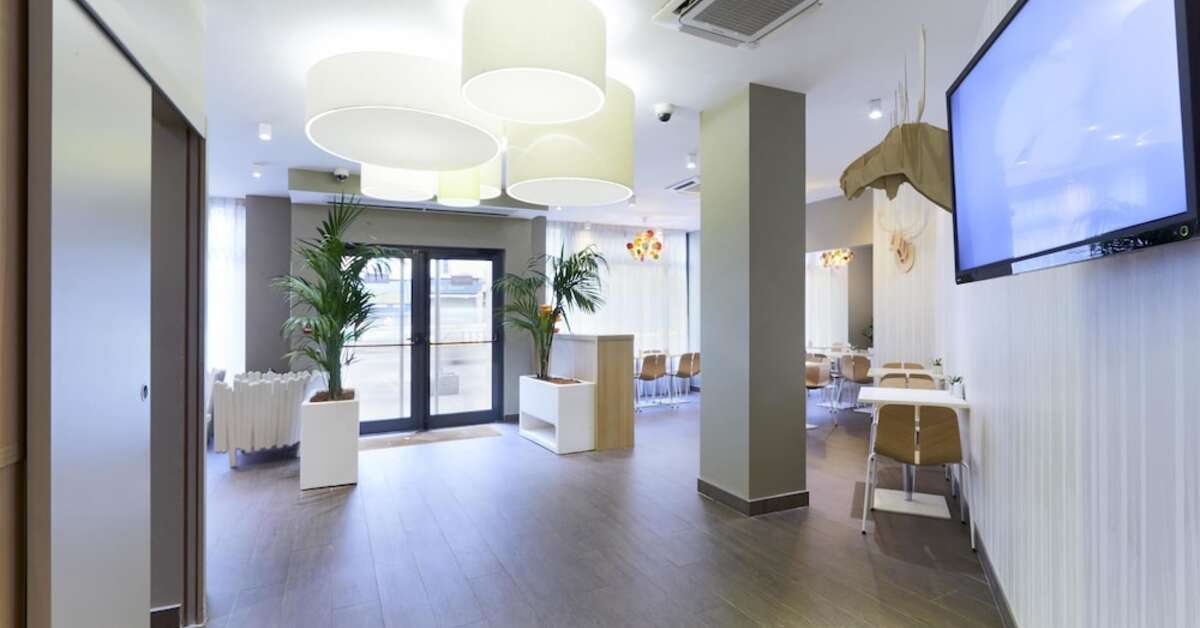 Een foto van het interieur van Hotel Kyriad Paris Montmartre