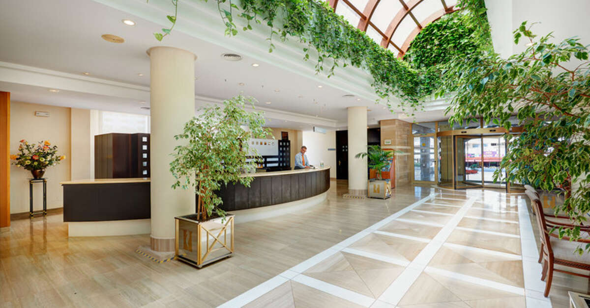 Een foto van het interieur van Welikehotel Marfil Playa