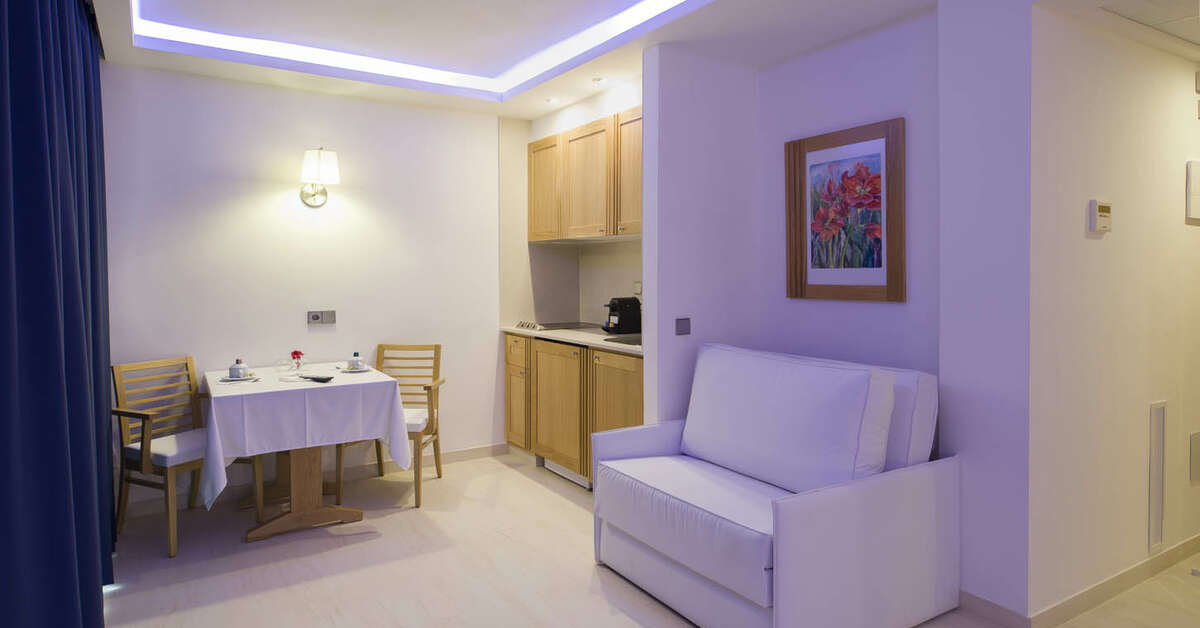 Een foto van My Way Luxury Ibiza Studios