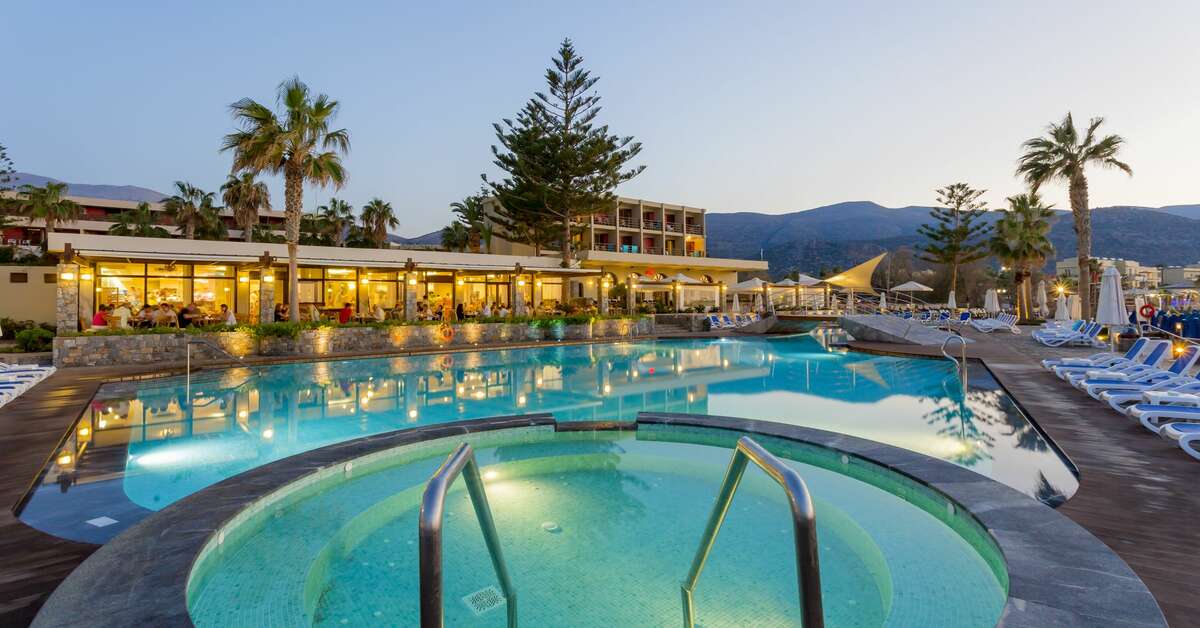 Ein Foto vom Pool im Dessole Malia Beach