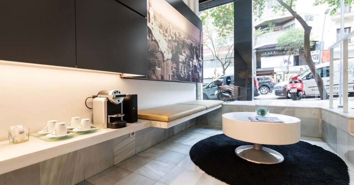 Een foto van het interieur van Atenea Rekord Suites