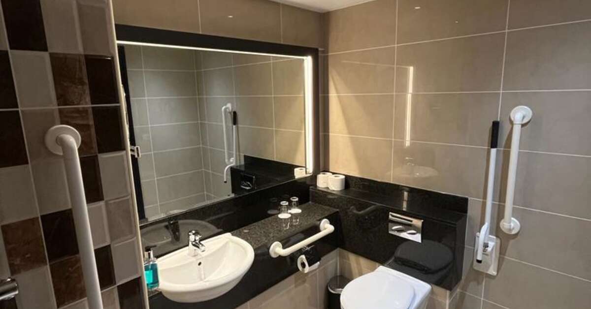 Een foto van The Academy Plaza Hotel