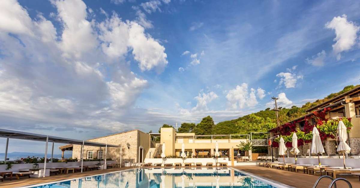 Een foto van het zwembad bij Atrium Hotel Skiathos