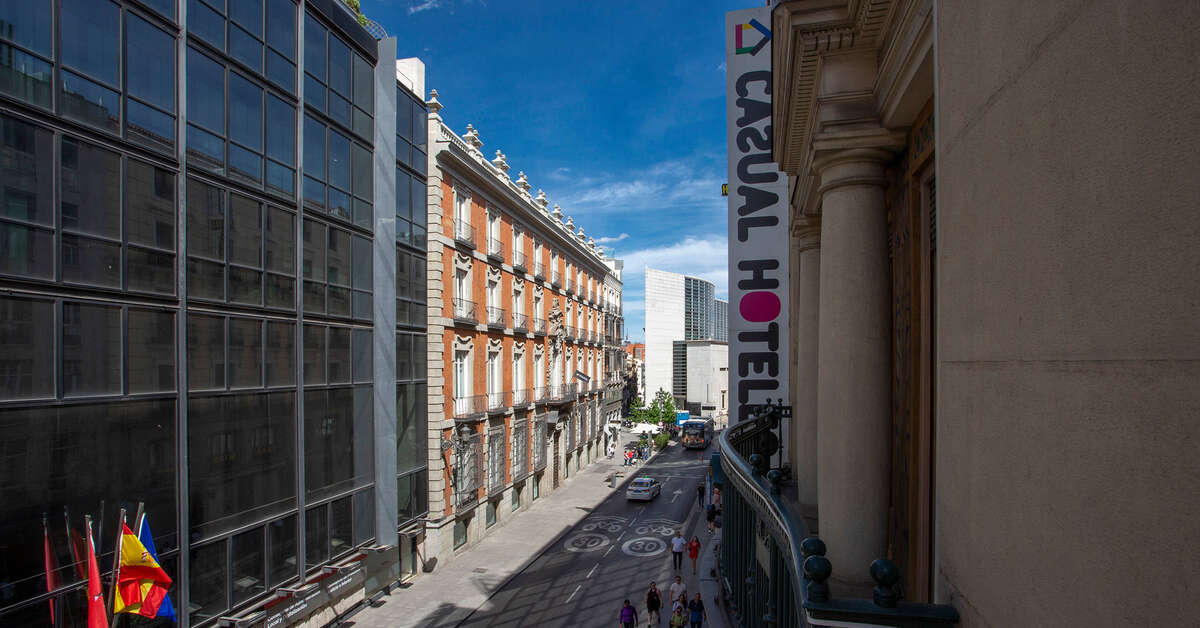 Een foto van Casual Madrid Del Teatro