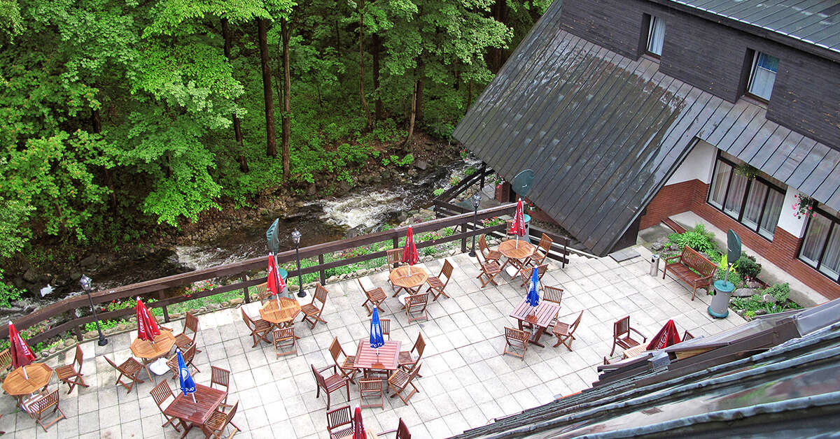 Een foto van het terras bij Harrachovka Spa & Wellness