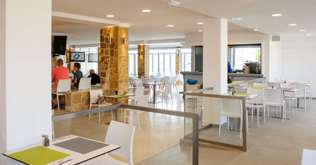 Een foto van de faciliteiten bij Hotel Mimosa