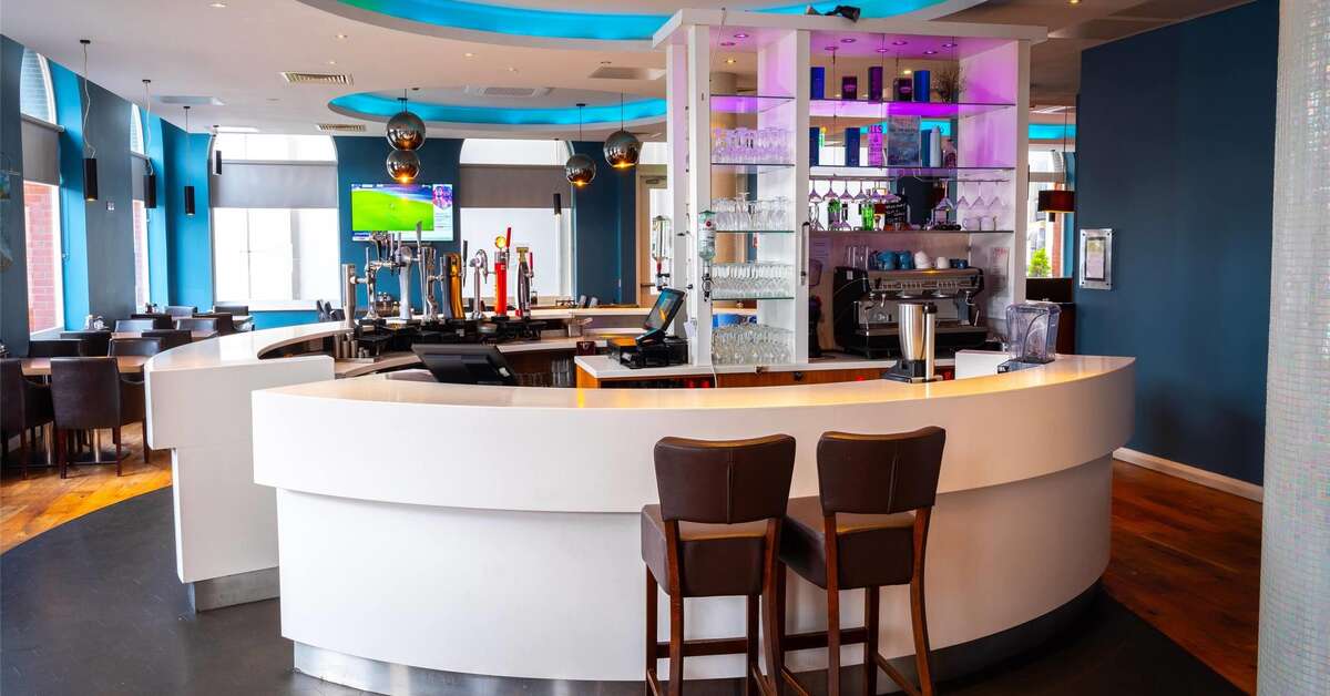 Ein Foto Ramada by Wyndham Belfast City Centre