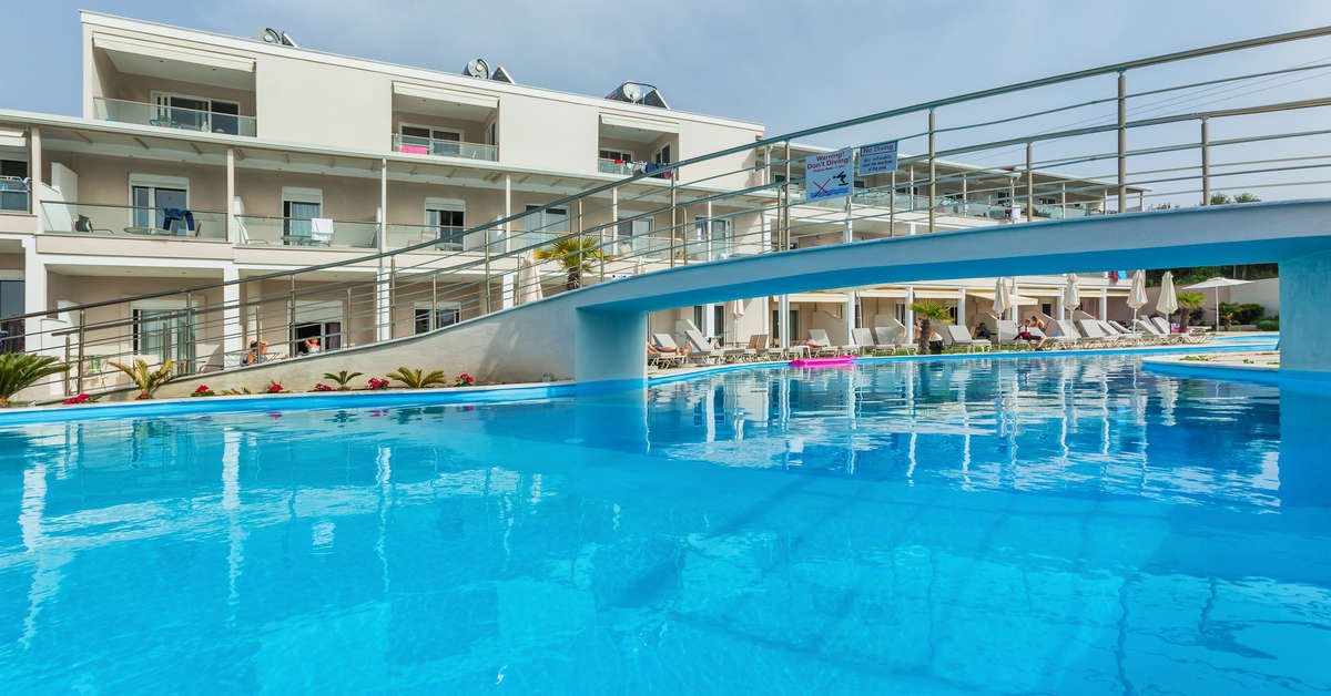 Ein Foto vom Pool im Anna Hotel