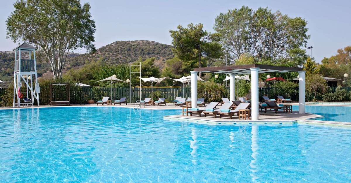 Een foto van het zwembad bij Hotel Dolce Attica Riviera