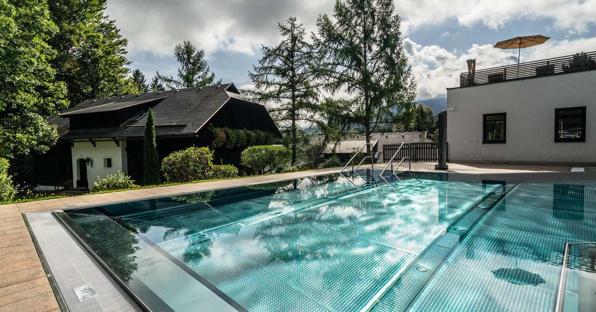 Een foto van het zwembad bij Vakantiepark Naturelhotel Schönleitn