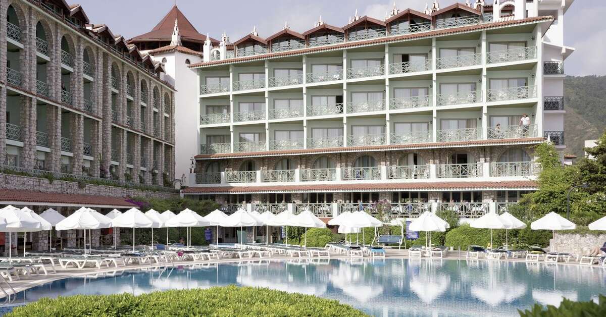 Een foto van het zwembad bij Hotel Marti La Perla