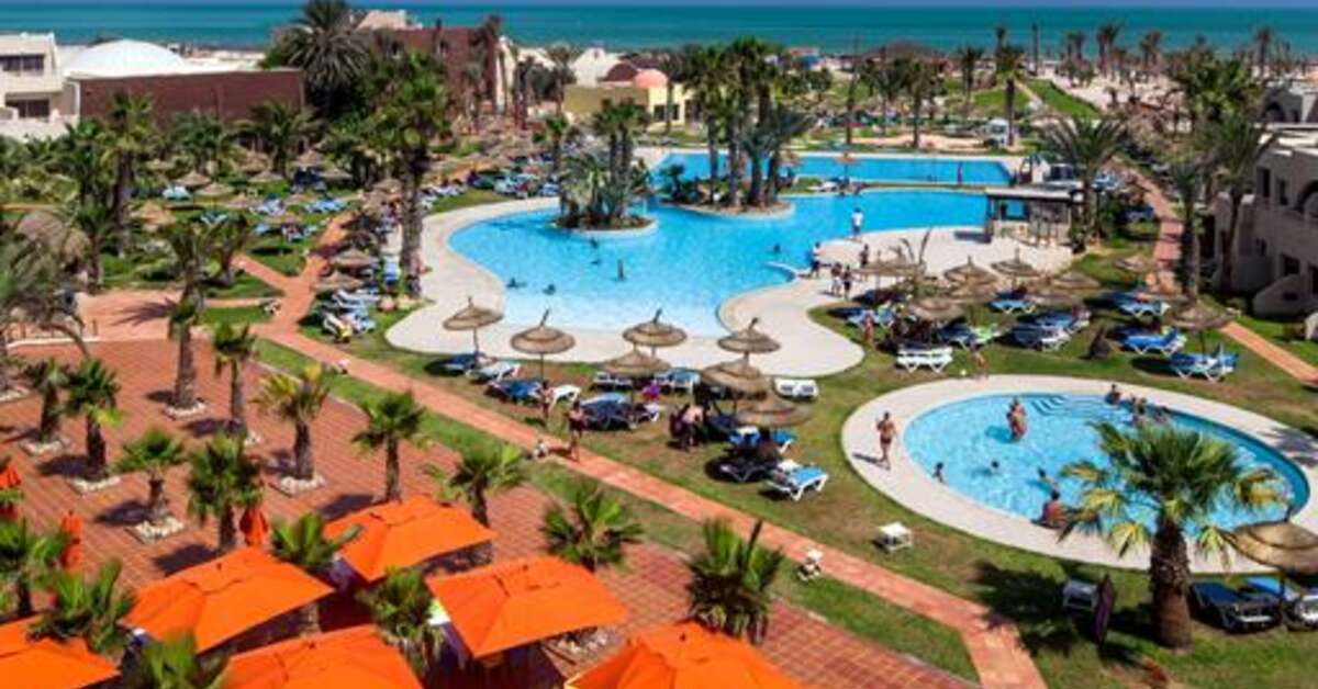 Een foto van het zwembad bij Hotel Meridiana