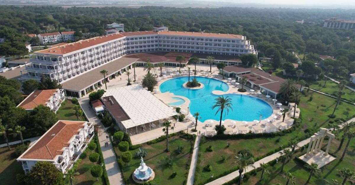 Een foto van het zwembad bij Selectum Noa Belek