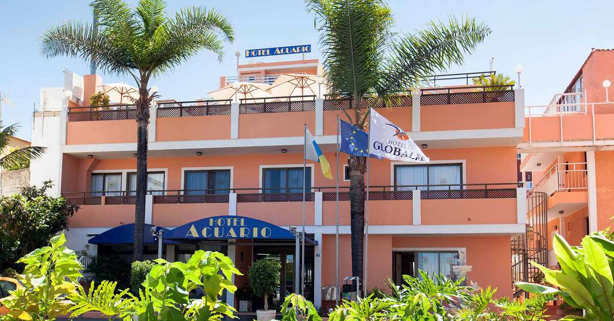 Een foto van de buitenkant van Globales Acuario Hotel