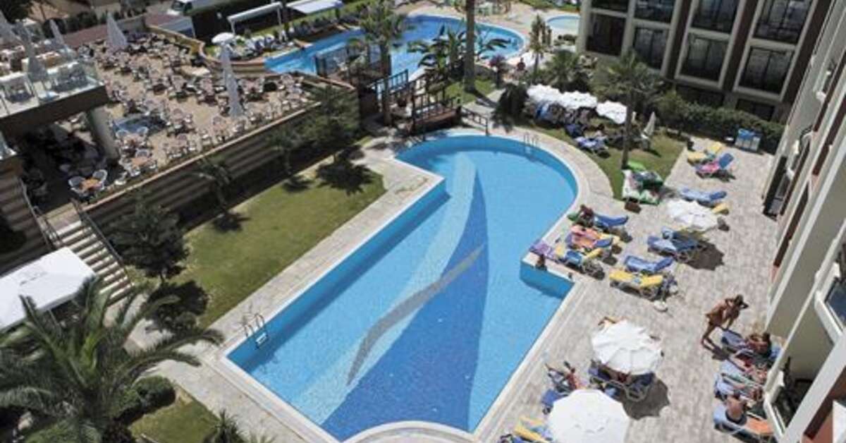 Een foto van het zwembad bij Piril Hotel Thermal & Beauty Spa