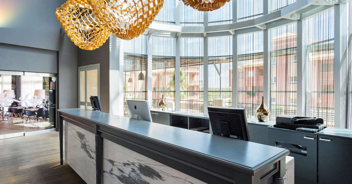 Een foto van het interieur van Ama Islantilla Resort