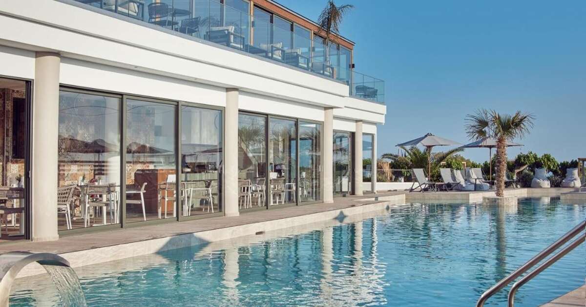Een foto van een overzicht van Amnissos Residence
