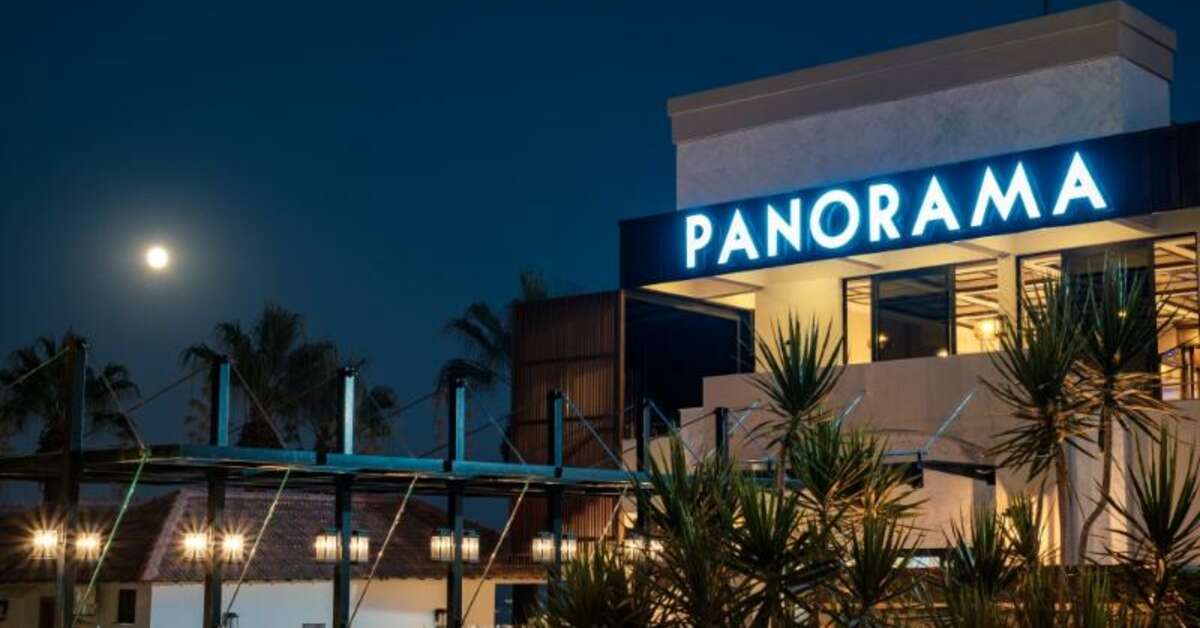 Een foto van de buitenkant van Hotel Panorama