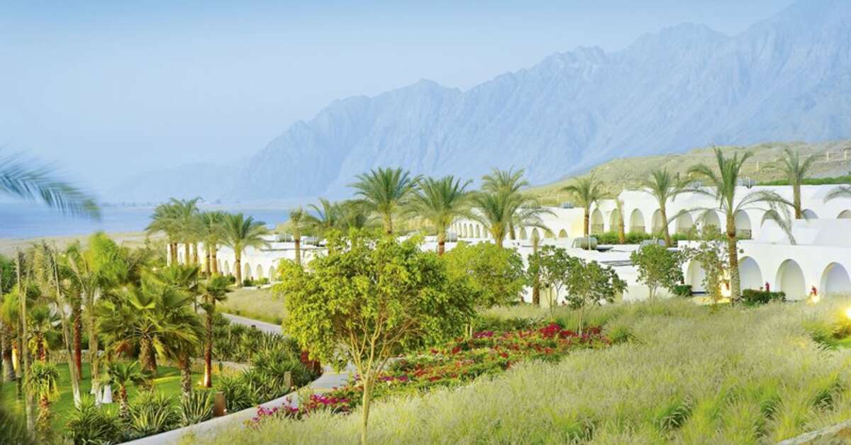 Een foto van het terras bij Retac Qunay Dahab Resort
