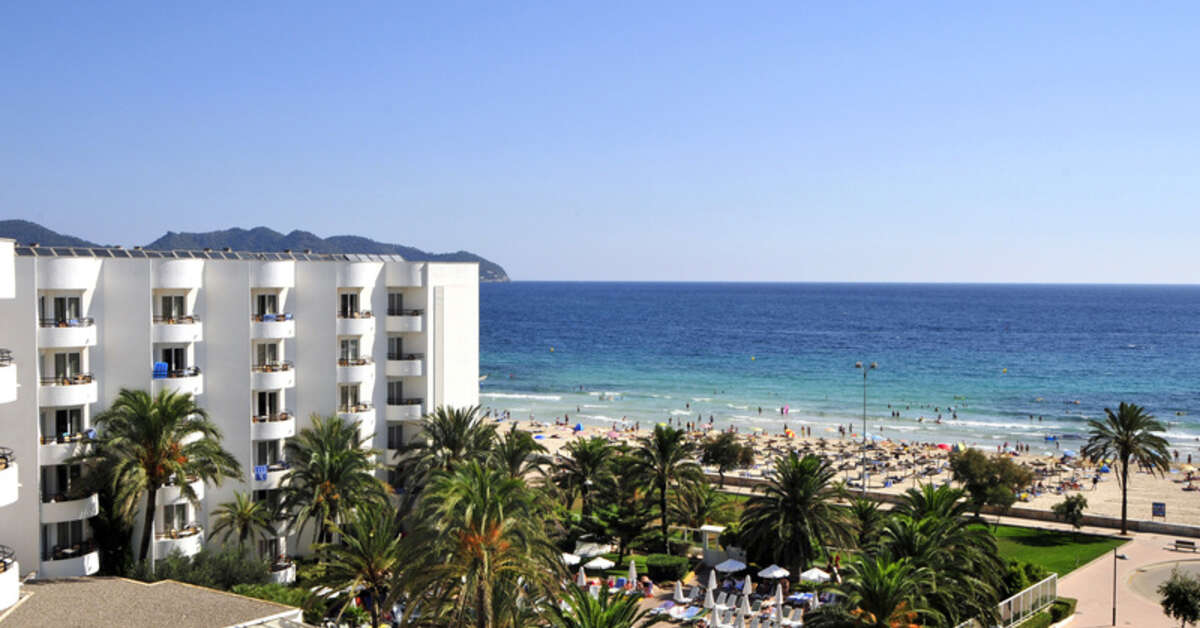 Ein Foto von der Außenansicht des Hipotels Dunas Cala Millor