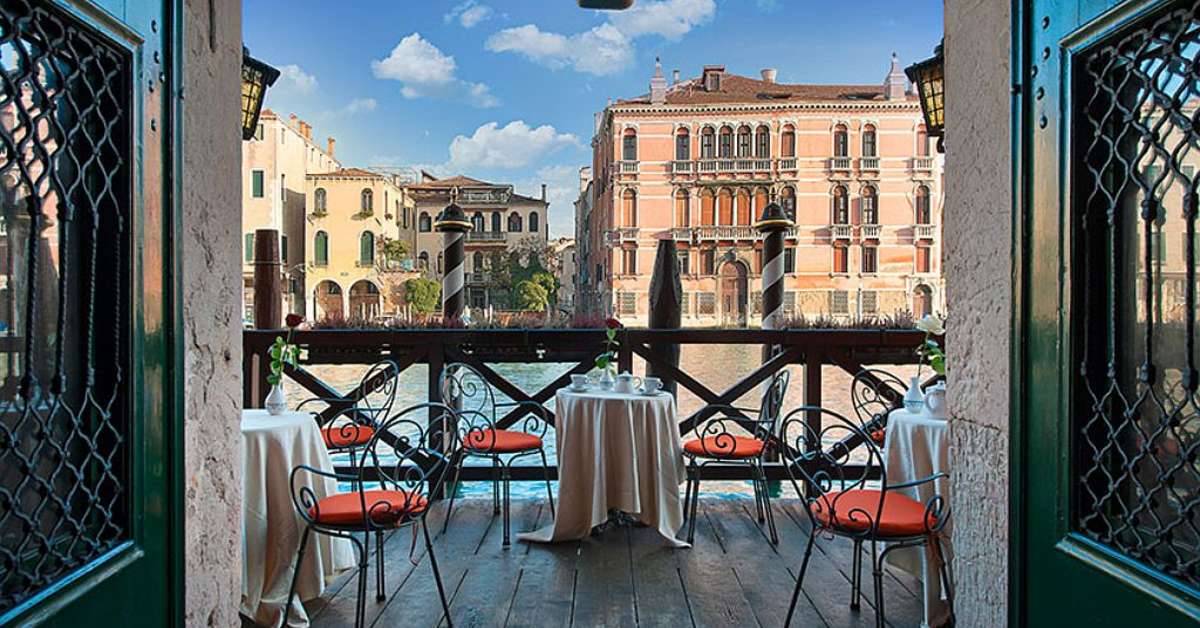 Ein Foto von der Terrasse im Hotel San Cassiano