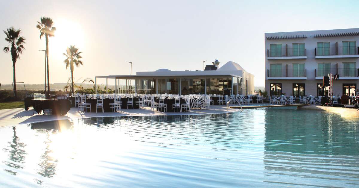 Een foto van het zwembad bij AP Cabanas Beach & Nature