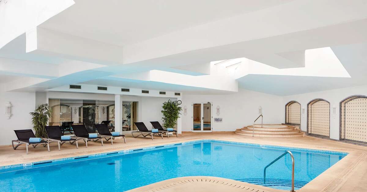 Een foto van het zwembad bij NH Lagos Algarve Resort