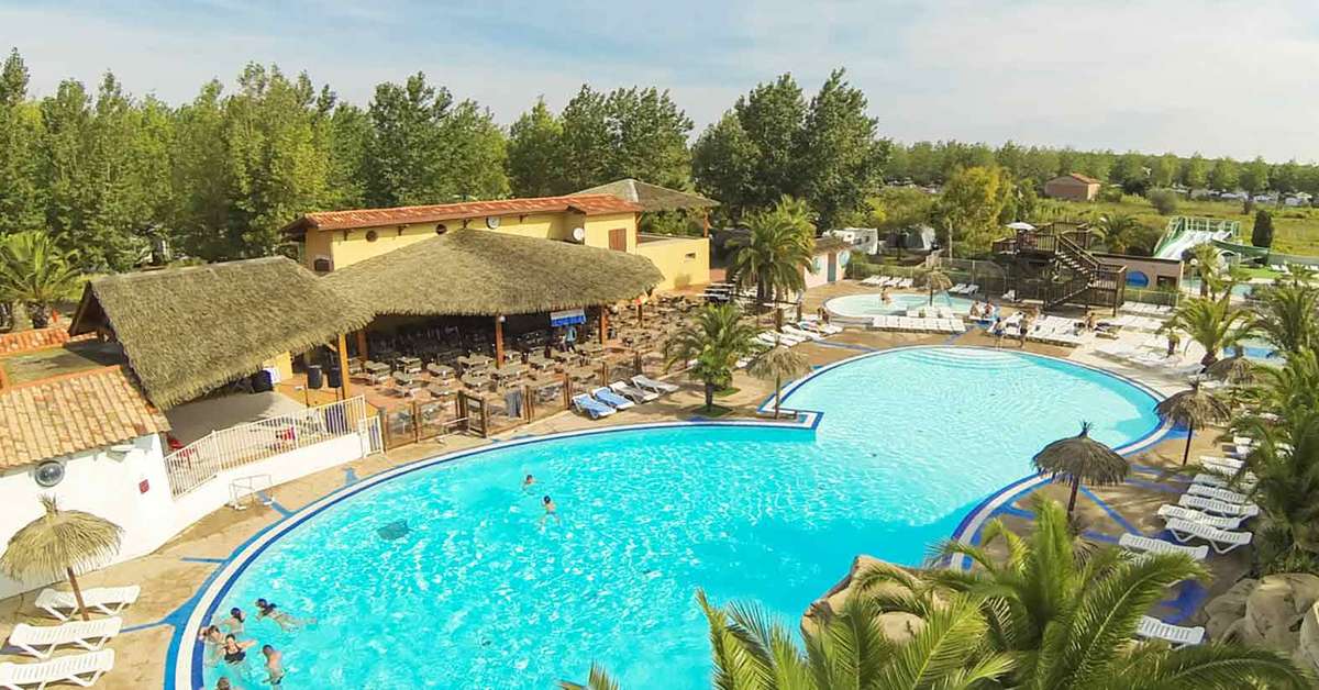 Een foto van het zwembad bij Camping Blue Bayou