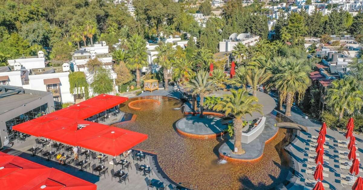 Een foto van het zwembad bij Very Chic Bodrum