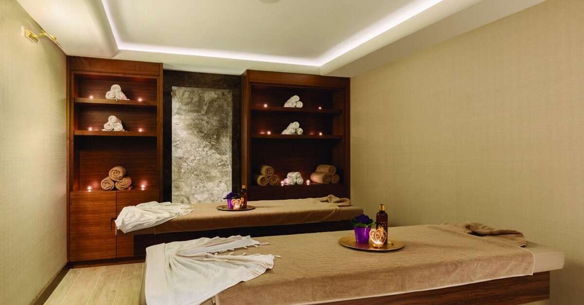 Een foto van Ramada by Wyndham Istanbul Golden Horn