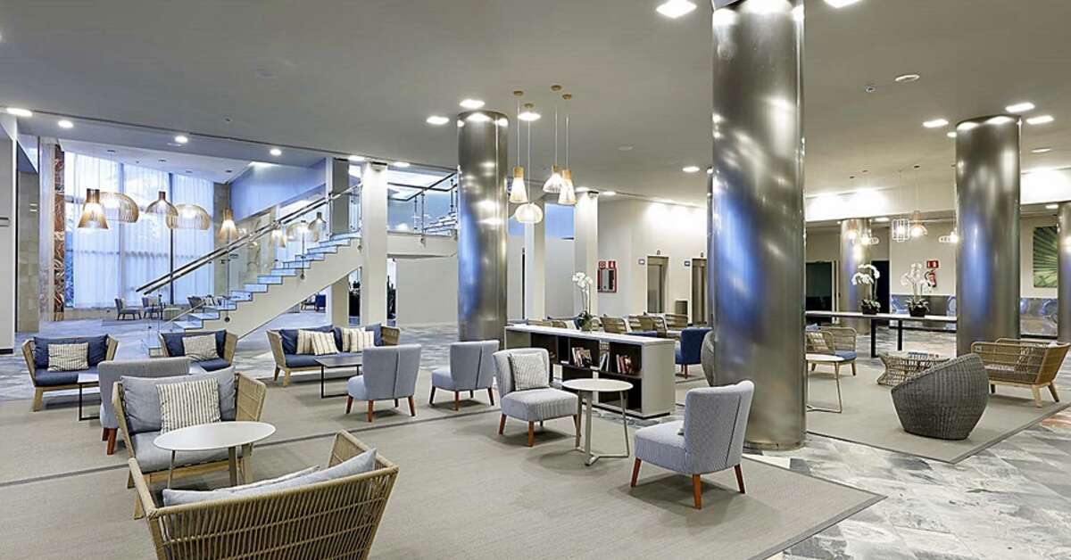 Een foto van het interieur van Eurostars Las Salinas