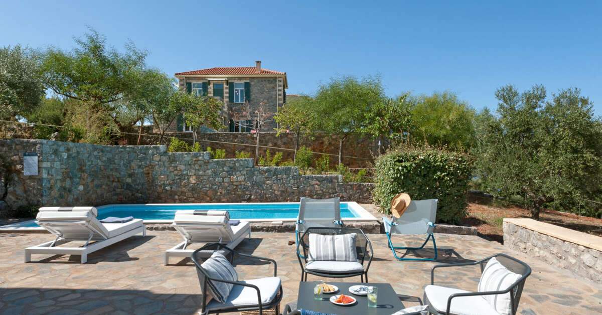 Een foto van het terras bij Searocks Exclusive Villas Resort Messinia
