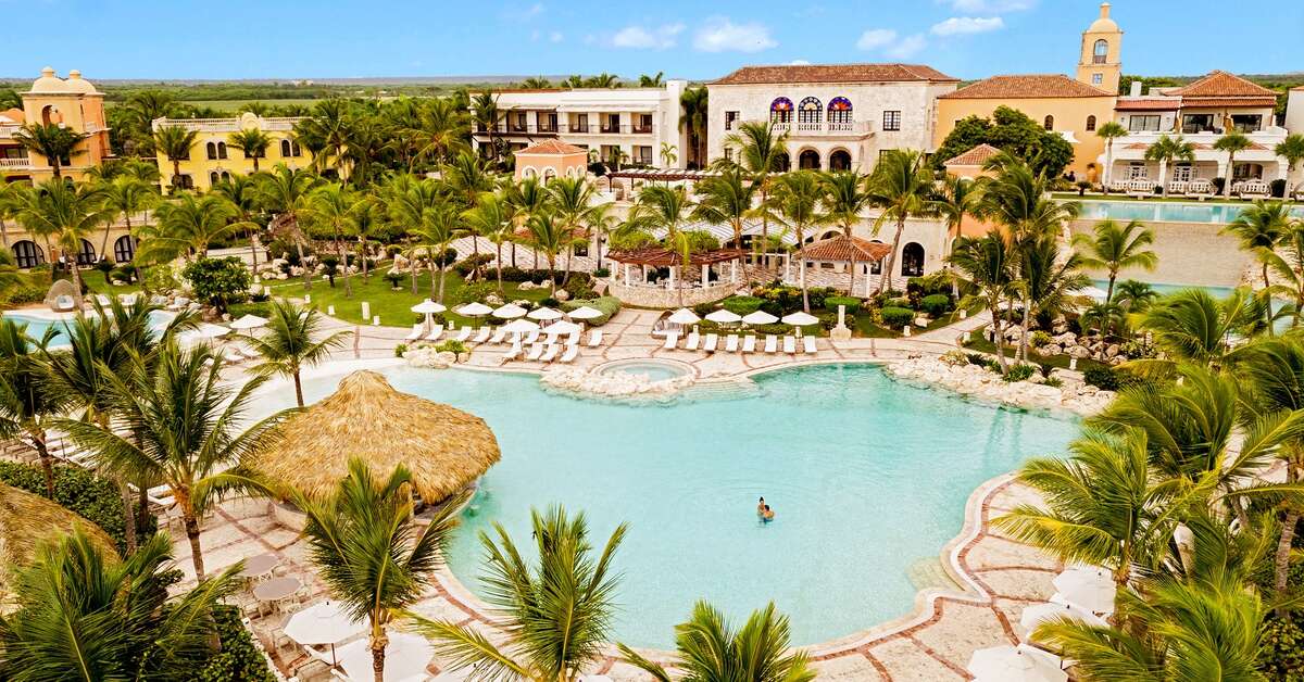 Een foto van het zwembad bij Sanctuary Cap Cana