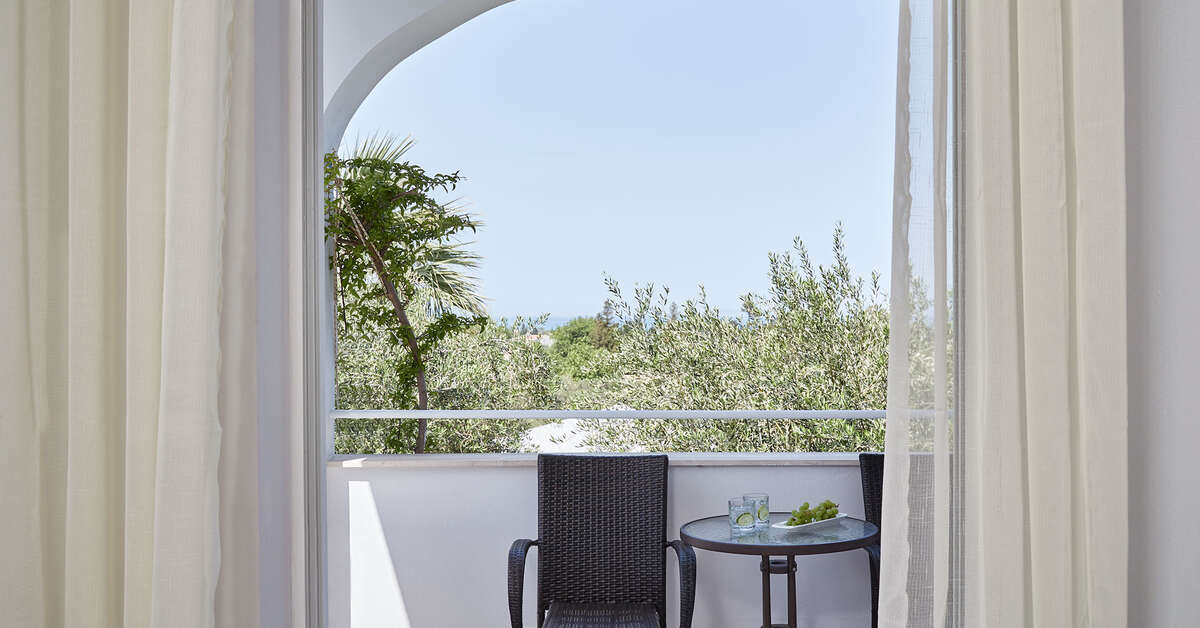 Een foto van Mr & Mrs White Corfu