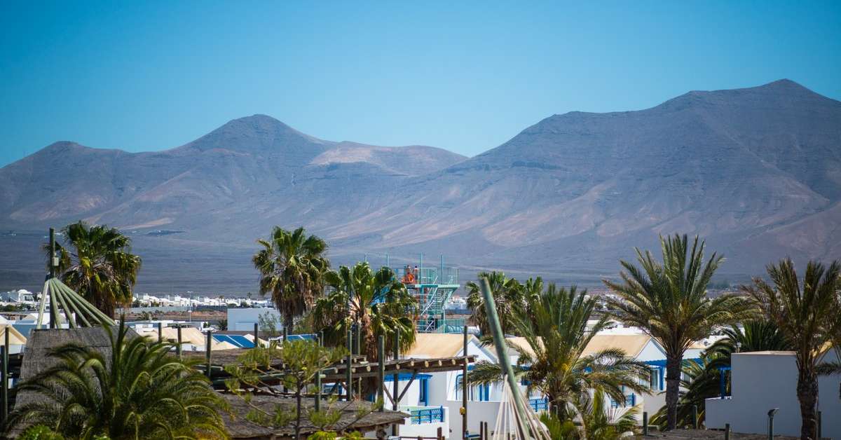 Een foto van de buitenkant van HL Aparthotel Paradise Island
