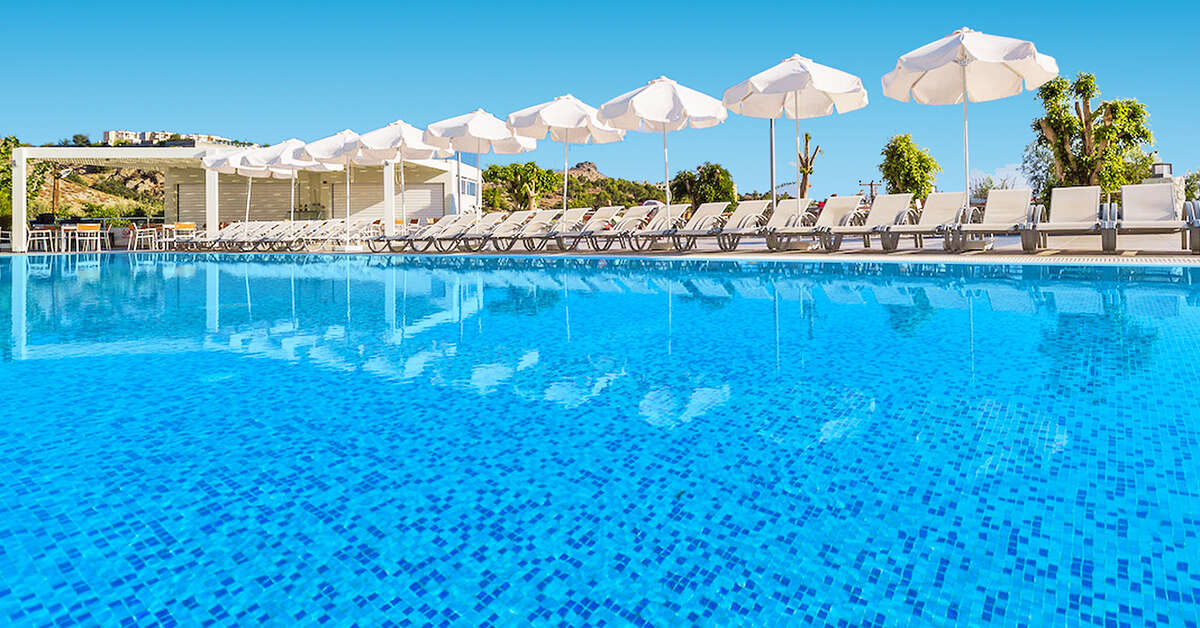 Een foto van het zwembad bij Lindos White Hotel & Suites