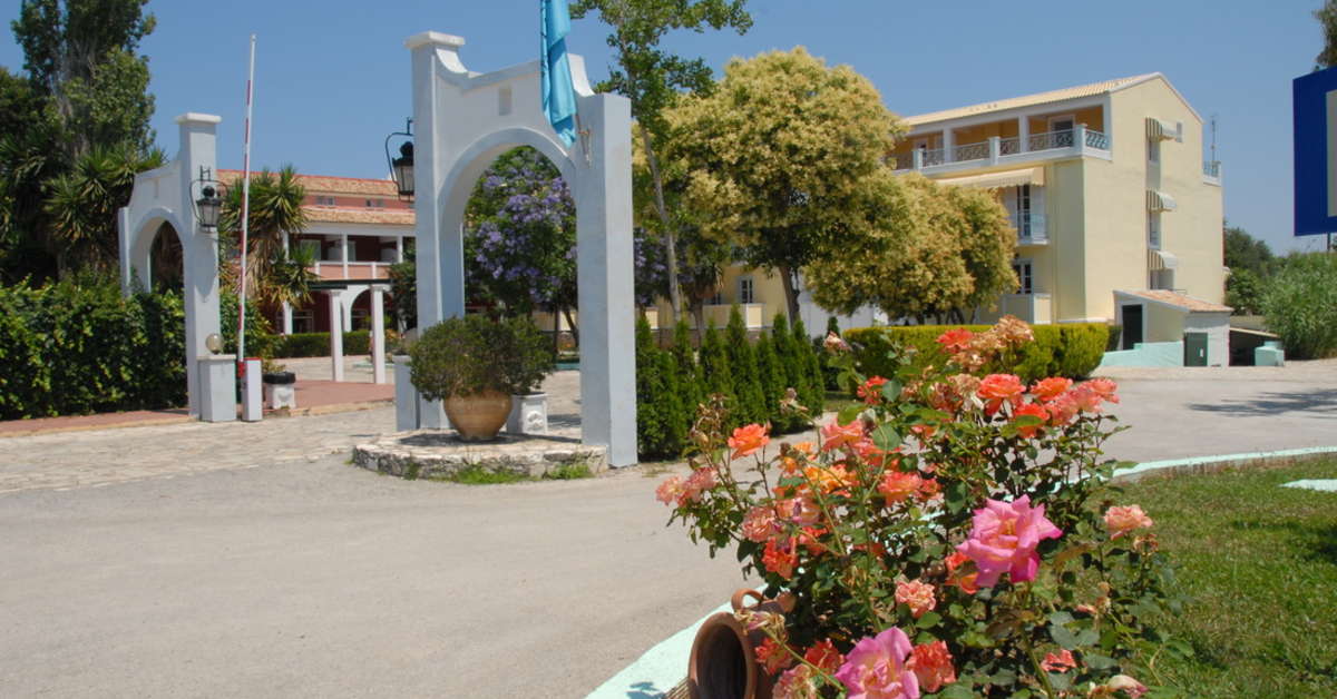 Een foto van de buitenkant van Ionian Princess Club Hotel
