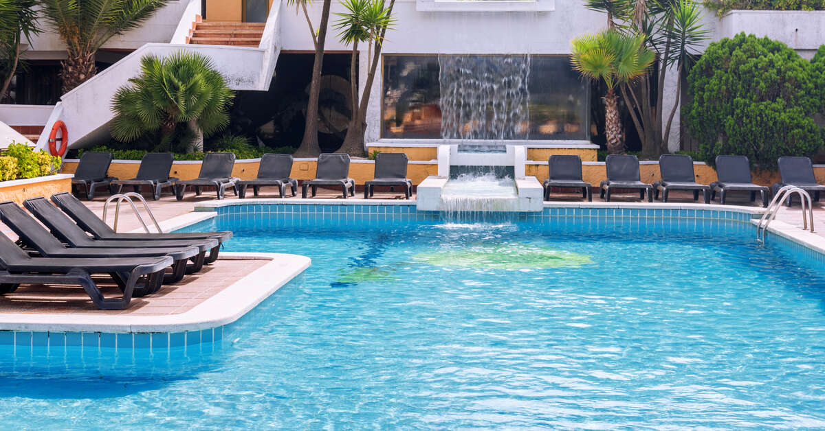 Een foto van het zwembad bij Hotel Tropic Park