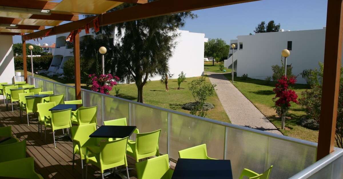 Een foto van het terras bij Quintinha Village