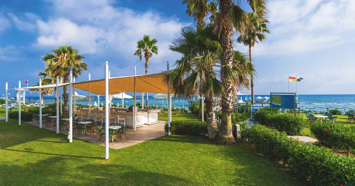 Een foto van het terras bij Turquoise Resort Hotel & Spa