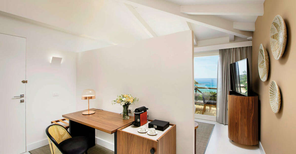 Een foto van Baia di Chia Resort Sardinia Curio Collection by Hilton