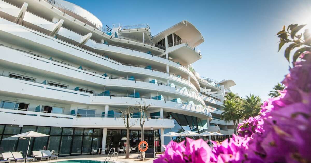 Een foto van het zwembad bij Senator Banus Spa Hotel