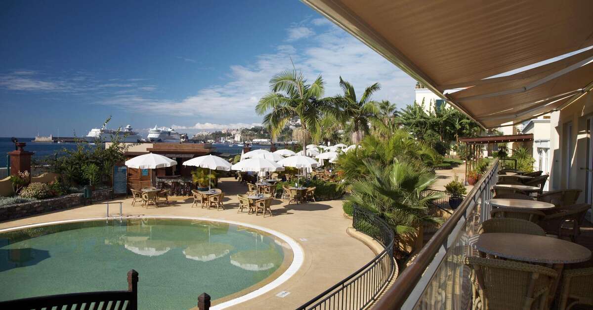 Een foto van het zwembad bij Porto Bay Hotel Porto Santa Maria
